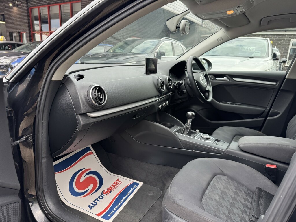 Audi A3 1.6 Tdi 110 Sport Black #11