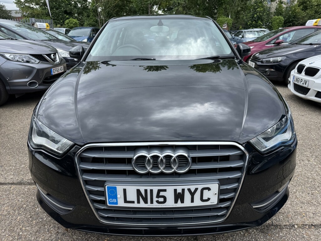 Audi A3 1.6 Tdi 110 Sport Black #2