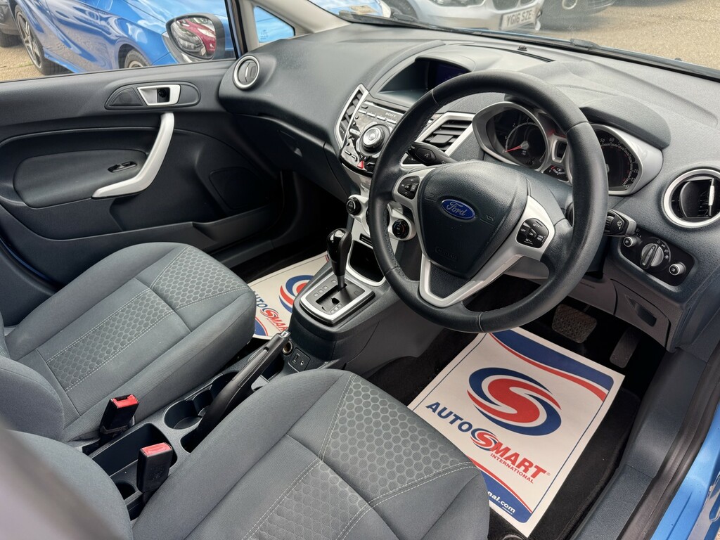 Ford Fiesta Zetec Blue #9