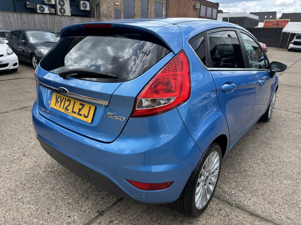 Ford Fiesta Zetec Blue #6
