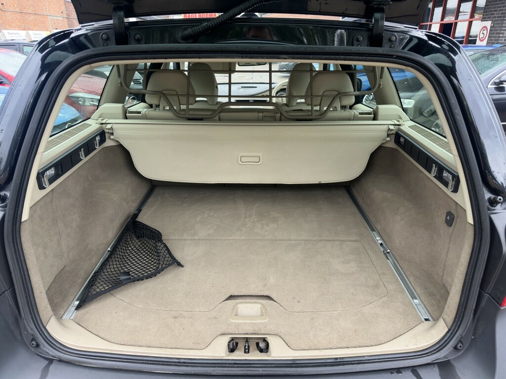 Volvo XC70 Xc70 D5 Se Awd Brown #15