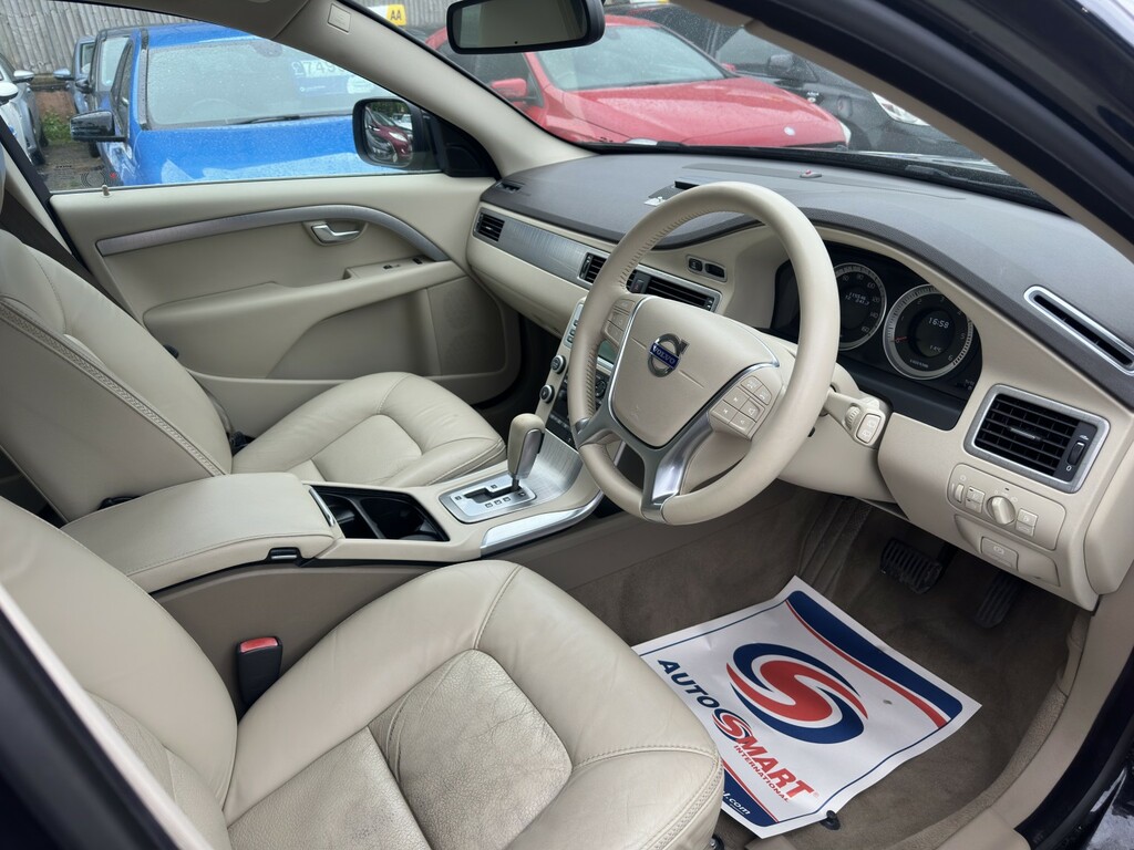Volvo XC70 Xc70 D5 Se Awd Brown #10