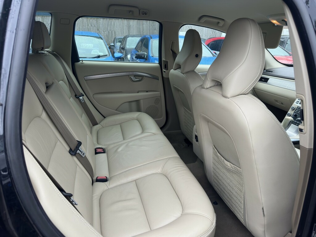 Volvo XC70 Xc70 D5 Se Awd Brown #13