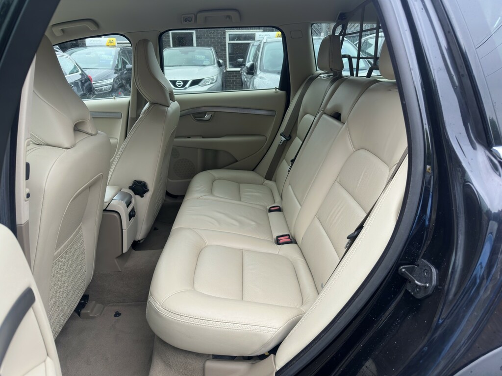 Volvo XC70 Xc70 D5 Se Awd Brown #14