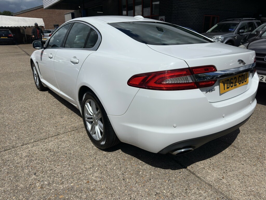 Jaguar XF 3.0 D V6 Luxury 2012 White #5