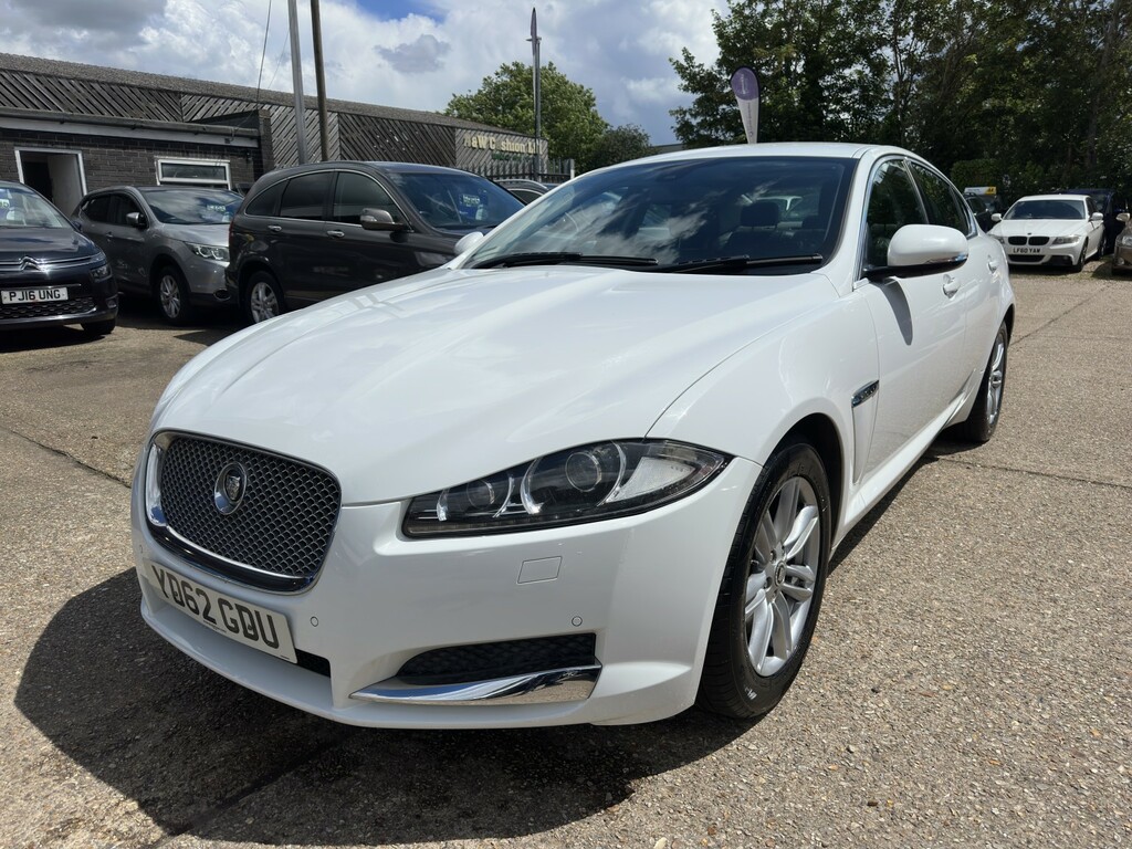 Jaguar XF 3.0 D V6 Luxury 2012 White #3