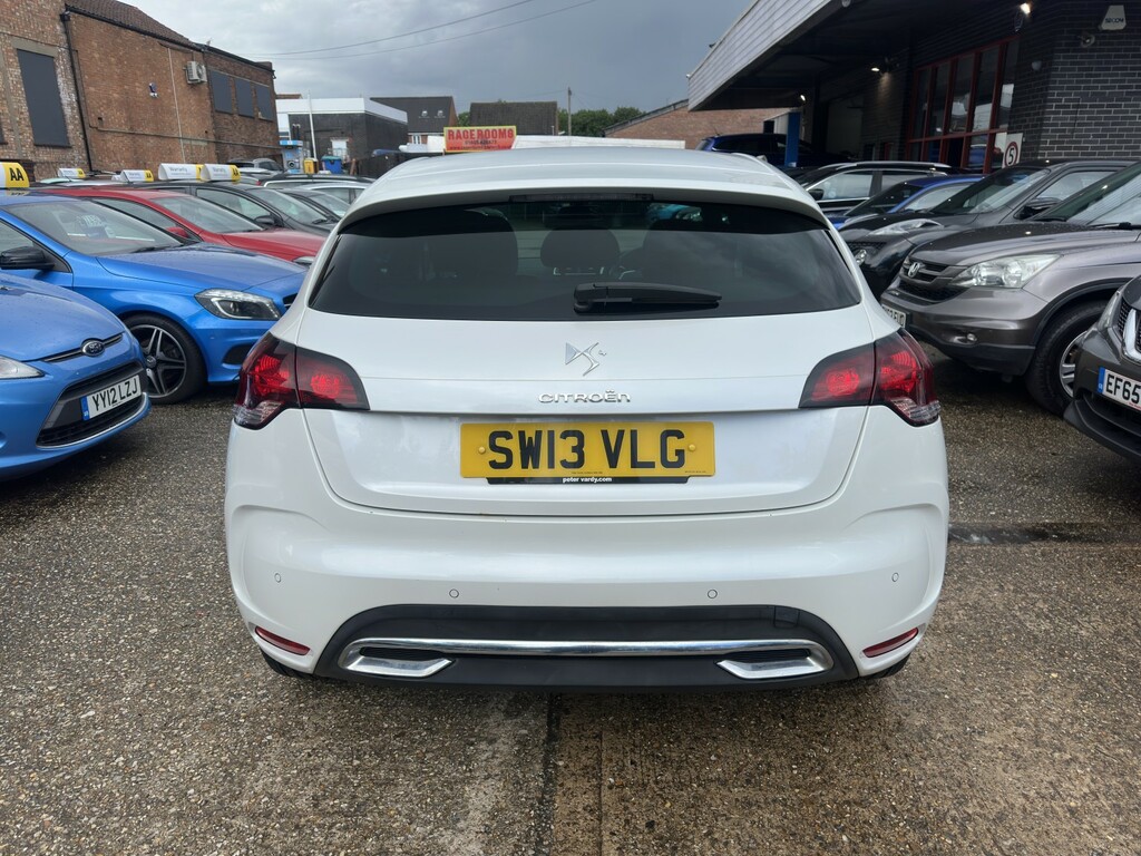 Citroen DS4 1.6 E-hdi Airdream Dstyle White #6