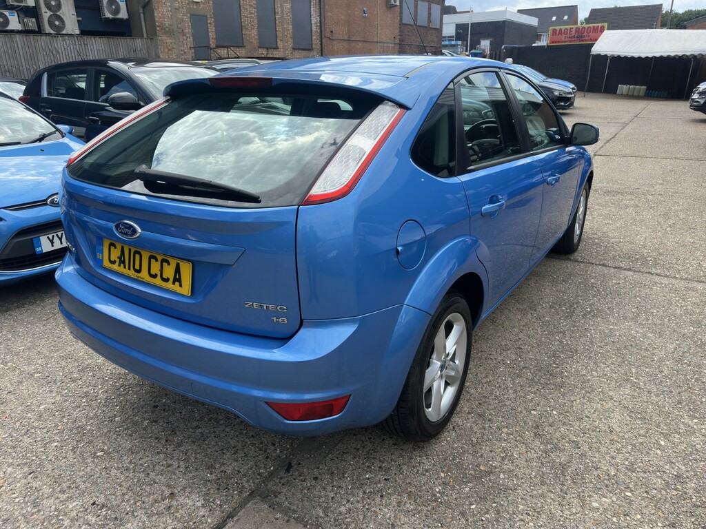 Ford Focus 1.6L Zetec 100 Bhp Blue #7