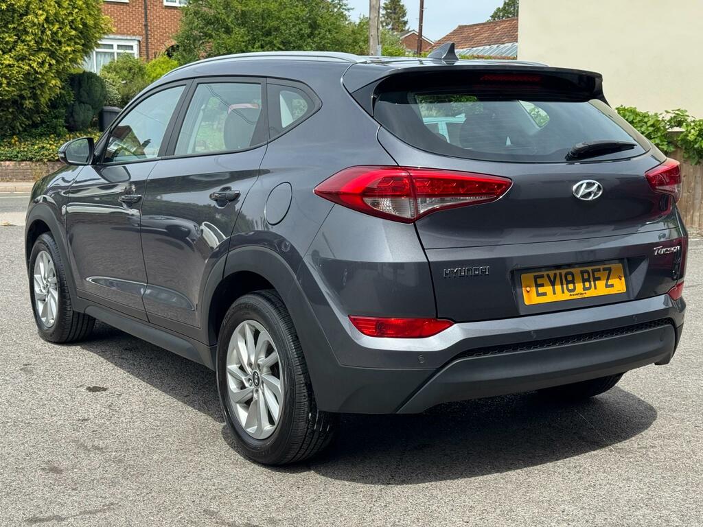 Hyundai Tucson 1.7 Crdi Blue Drive Se Nav Suv E Grey #6