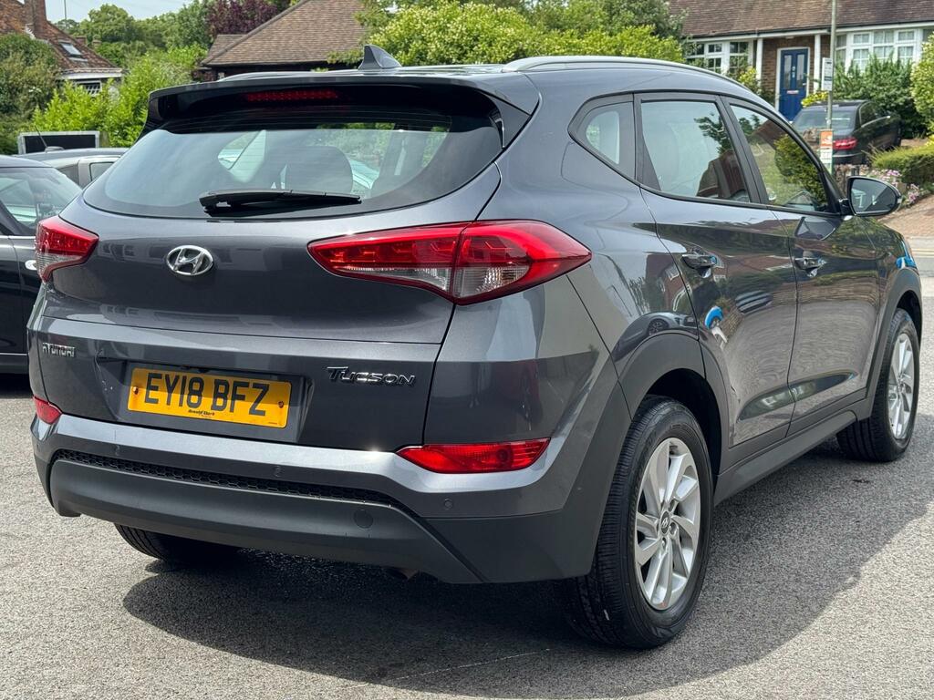 Hyundai Tucson 1.7 Crdi Blue Drive Se Nav Suv E Grey #4