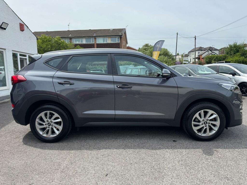 Hyundai Tucson 1.7 Crdi Blue Drive Se Nav Suv E Grey #3