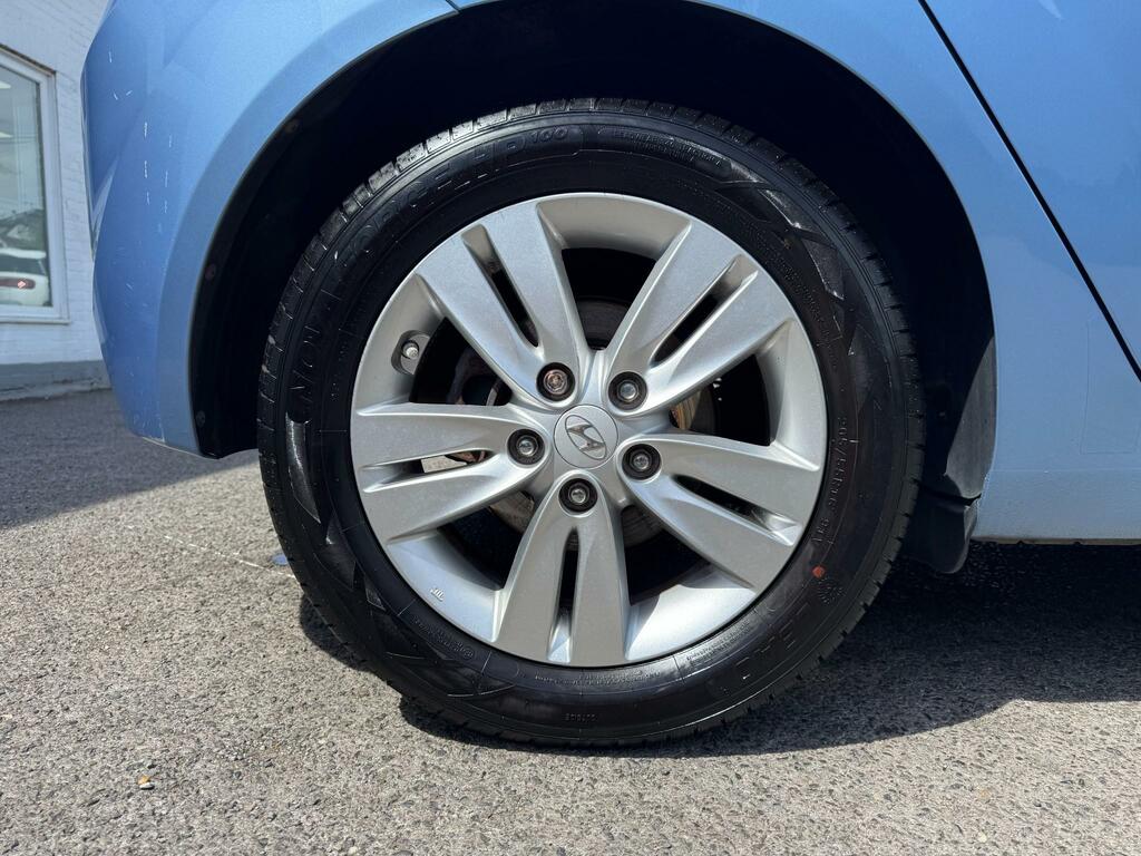 Hyundai Ix20 1.4 Blue Drive Se 2015 65 White #12
