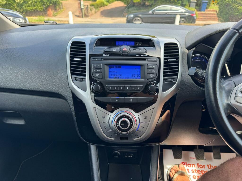 Hyundai Ix20 1.4 Blue Drive Se 2015 65 White #23