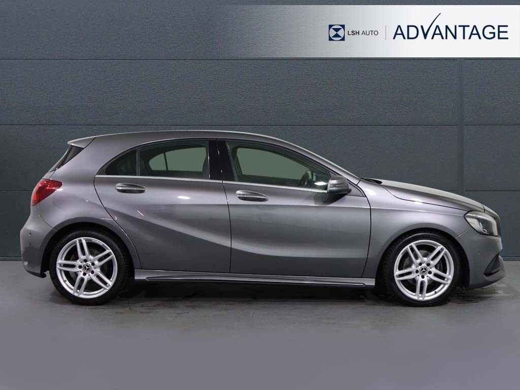 Mercedes-Benz A Class A160 Amg Line Premium VU67XRR Grey #3