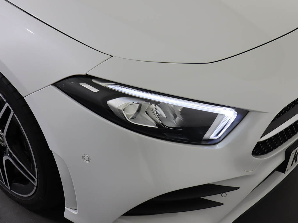 Mercedes-Benz A Class A180 Amg Line Executive KN23XYW White #6