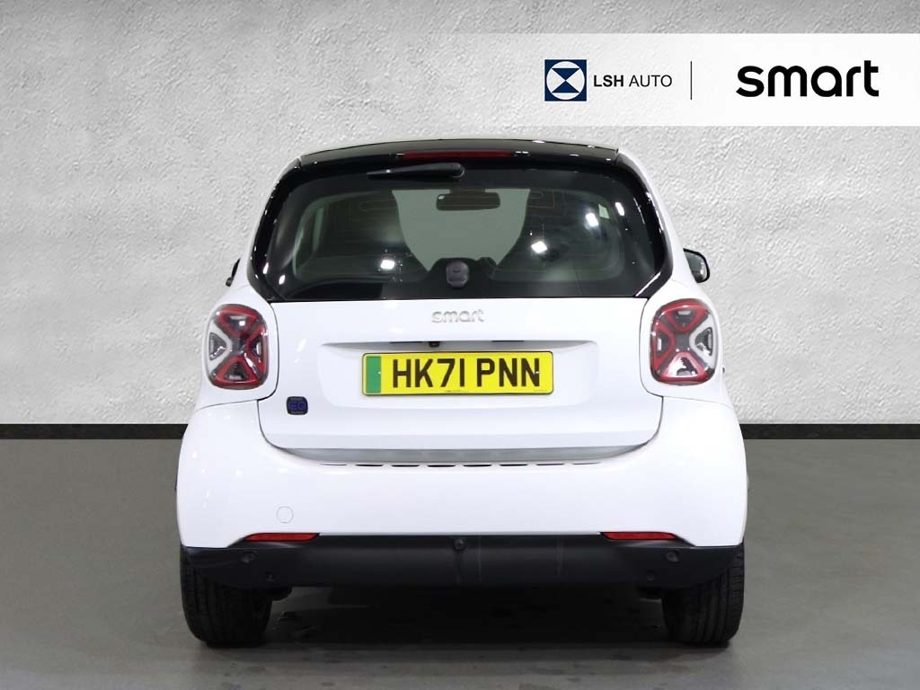 Smart Fortwo Coupe 60Kw Eq Exclusive 17Kwh 22Kwch White #5