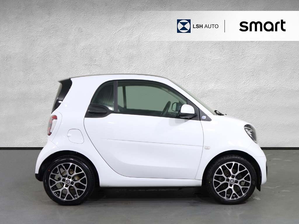 Smart Fortwo Coupe 60Kw Eq Exclusive 17Kwh 22Kwch White #3