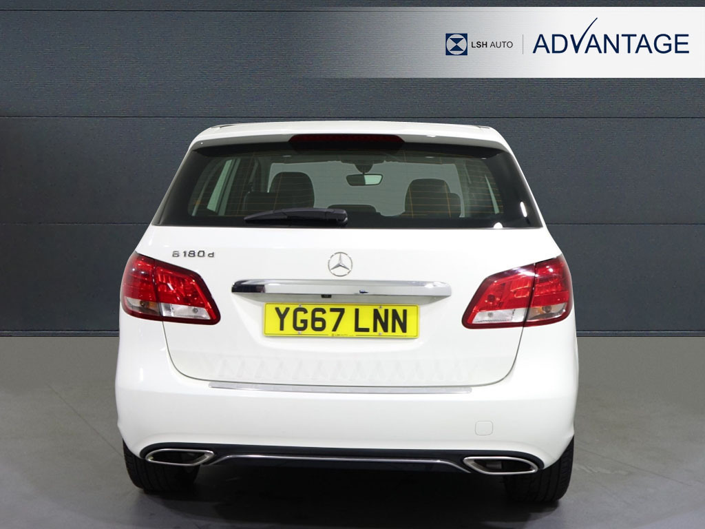 Mercedes-Benz B Class B180d Sport YG67LNN White #5