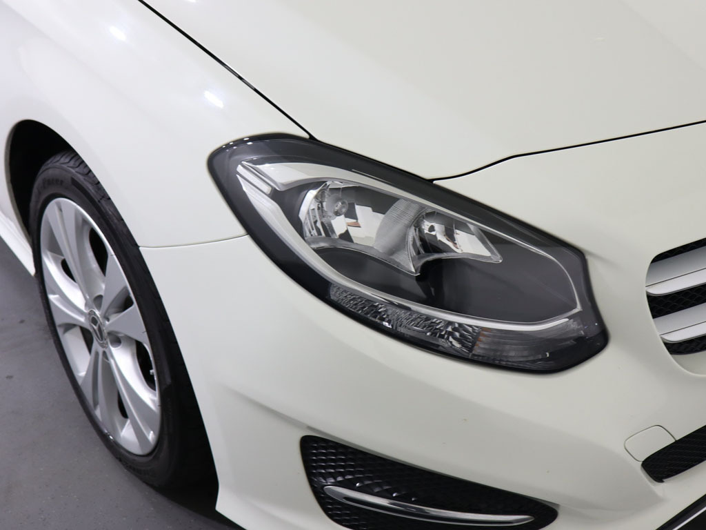 Mercedes-Benz B Class B180d Sport YG67LNN White #6