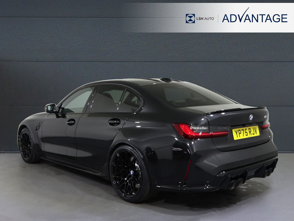 BMW M3 M3 Xdrive 530 Competition M Step YP75RJV Black #2