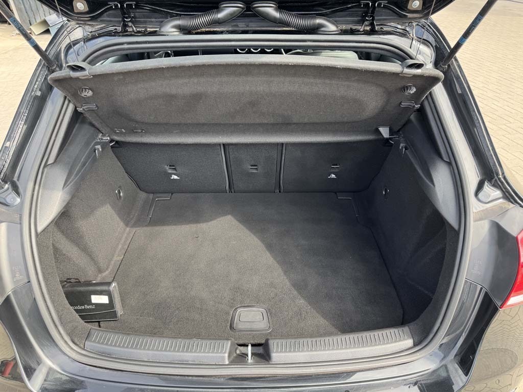 Mercedes-Benz A Class A180d Sport Black #6