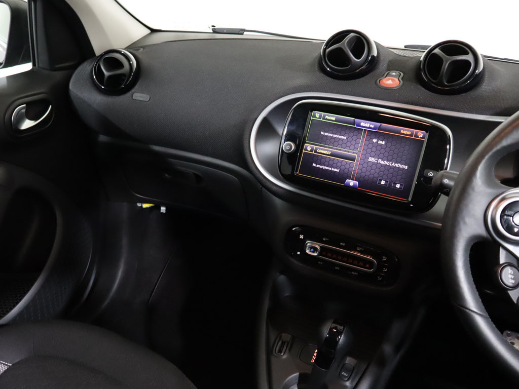Smart Forfour 60Kw Eq Exclusive 17Kwh 22Kwch 2022 Black #23