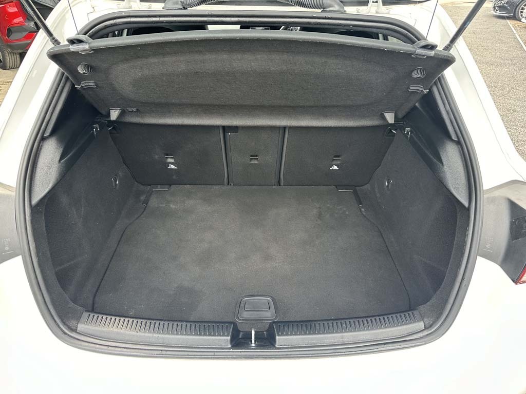 Mercedes-Benz A Class A200 Amg Line White #6