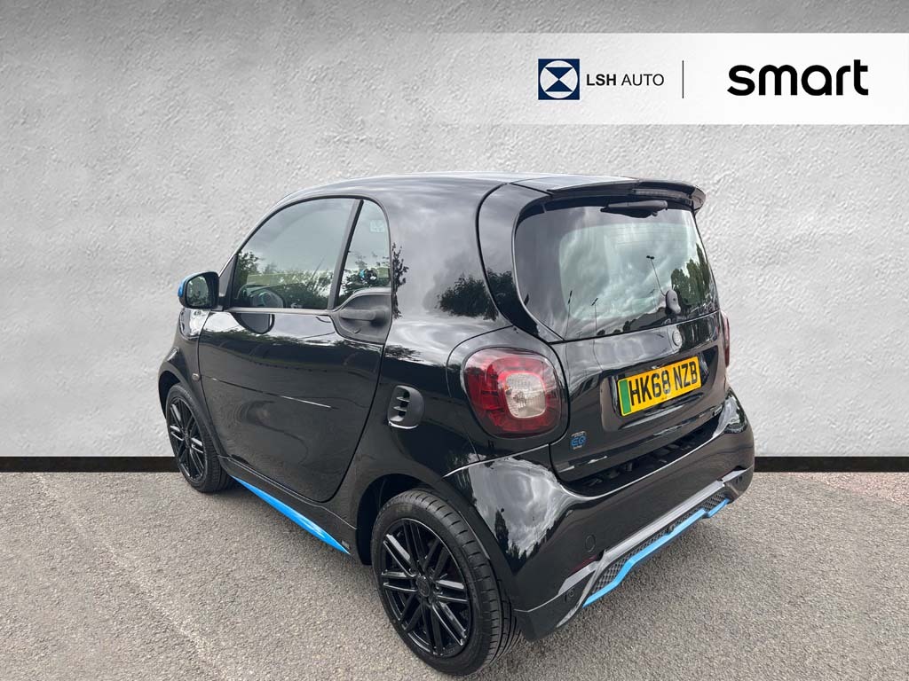 Smart Fortwo Coupe 60Kw Eq Edition Nightsky 17Kwh 22Kwch Black #2