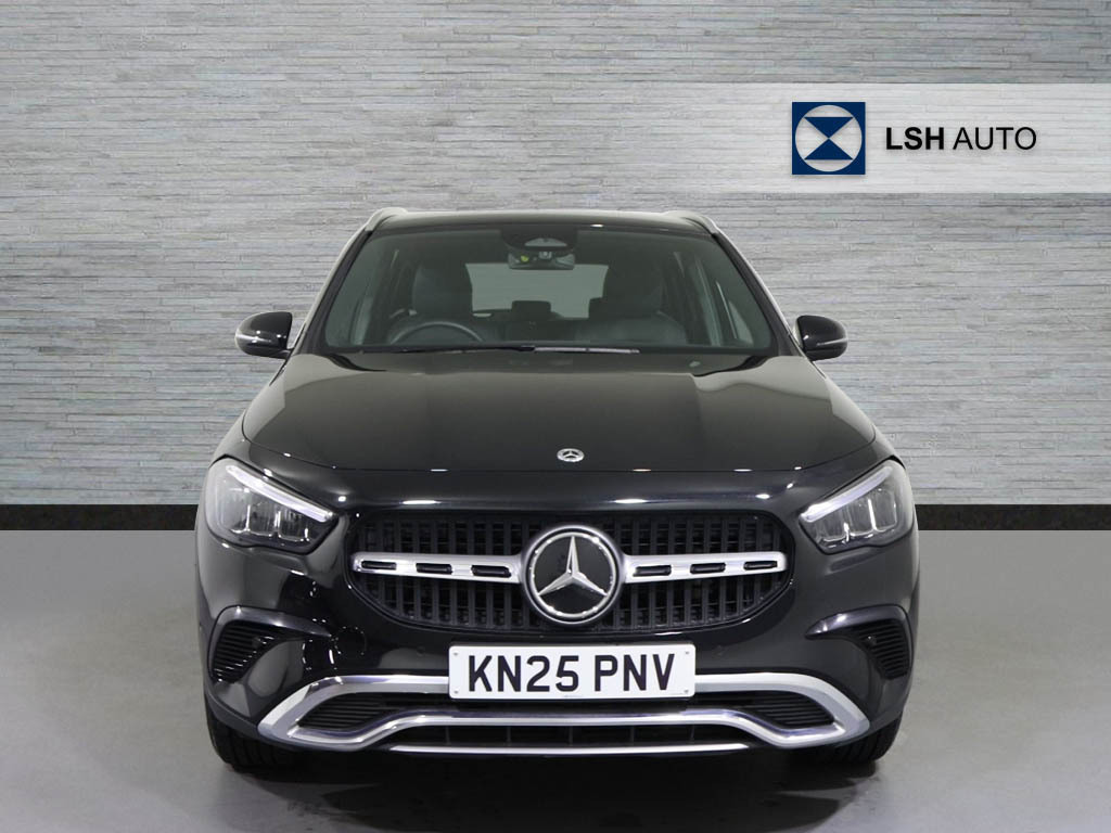 Mercedes-Benz GLA Class Gla 180 Sport Edition KN25PNV Black #4