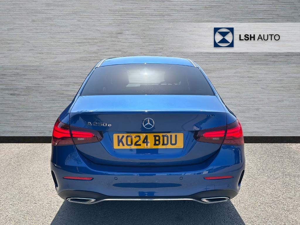 Mercedes-Benz A Class A250e Amg Line Executive KO24BDU Blue #4