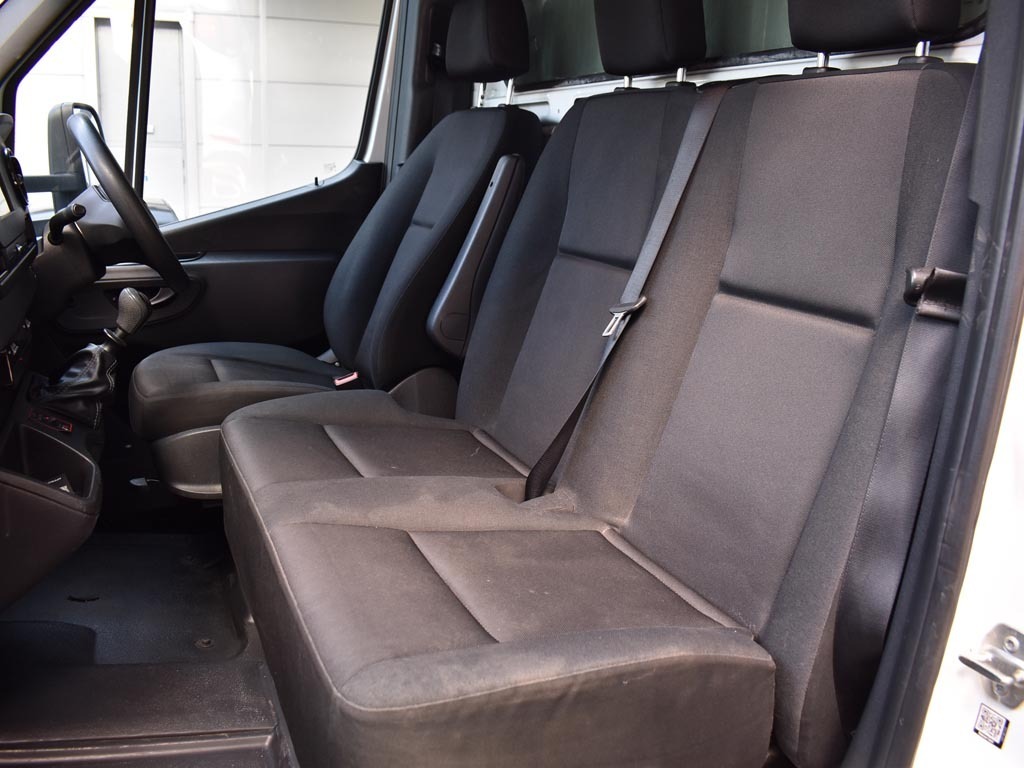Mercedes-Benz Sprinter 3.5T H2 Premium Van White #10