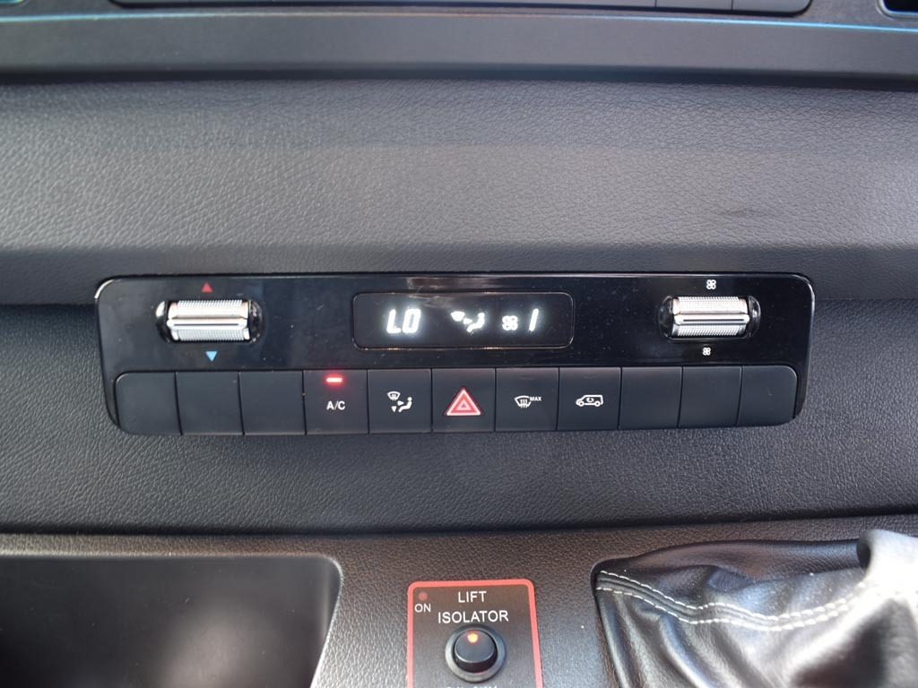 Mercedes-Benz Sprinter 3.5T H2 Premium Van White #23
