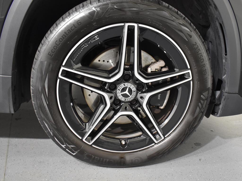Mercedes-Benz GLA Class Gla 180 Amg Line Premium Plus Silver #9
