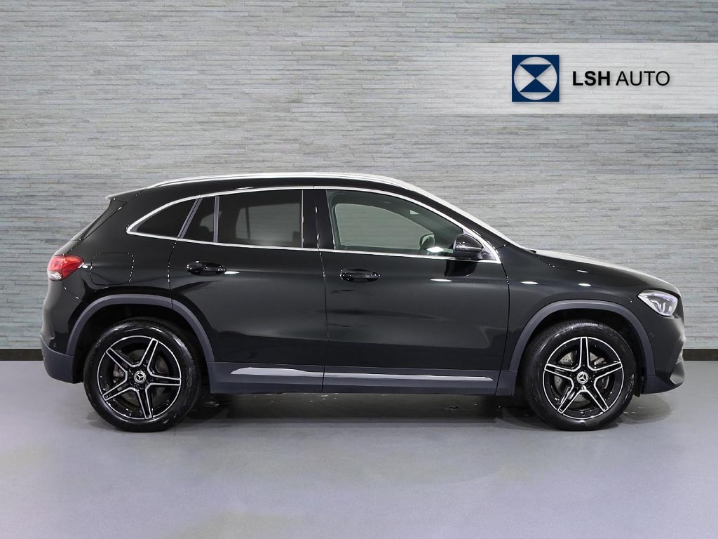 Mercedes-Benz GLA Class Gla 250E Amg Line Executive Black #3