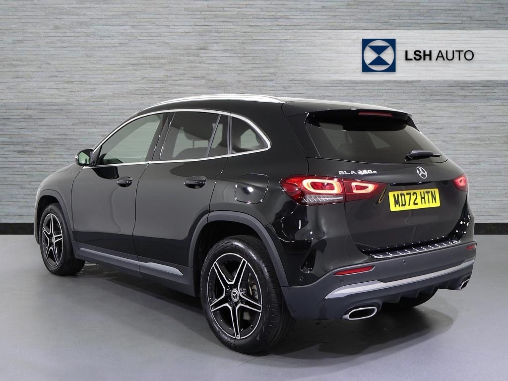 Mercedes-Benz GLA Class Gla 250E Amg Line Executive Black #2