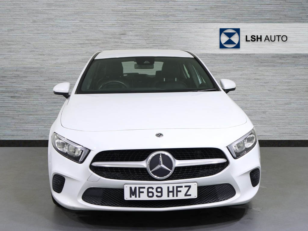 Mercedes-Benz A Class A180d Sport Executive MF69HFZ White #4