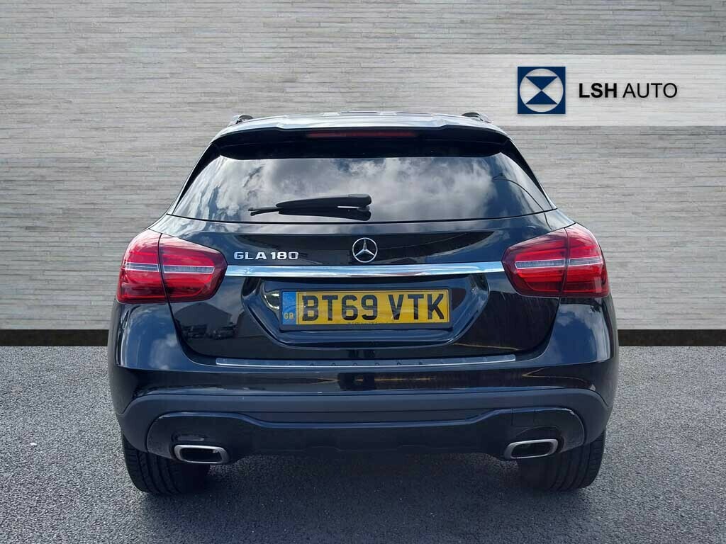 Mercedes-Benz GLA Class Gla 180 Urban Edition Black #5