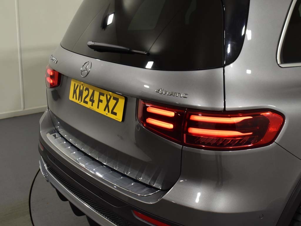 Mercedes-Benz GLB Class 200 Exclusive Launch Edition 7G-tronic Grey #9