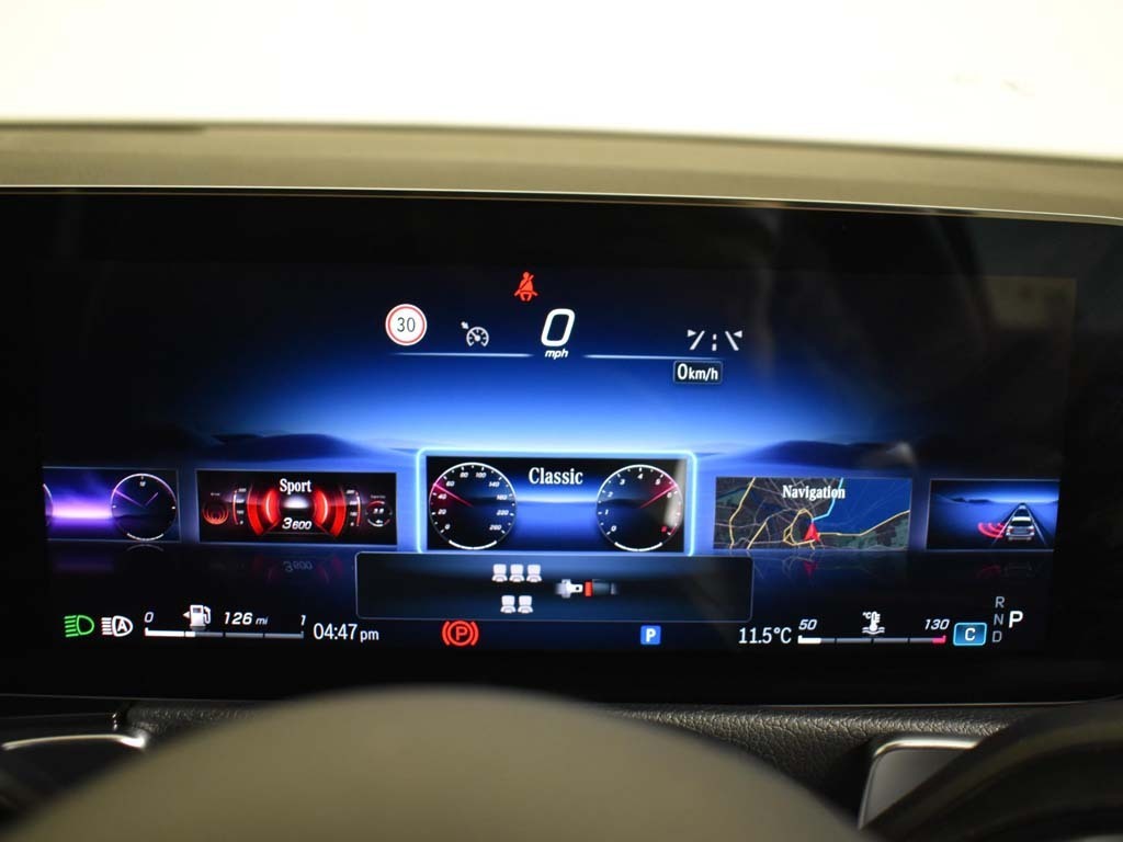 Mercedes-Benz GLB Class 200 Exclusive Launch Edition 7G-tronic Grey #26