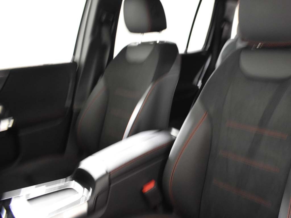 Mercedes-Benz GLB Class 200 Exclusive Launch Edition 7G-tronic Grey #16