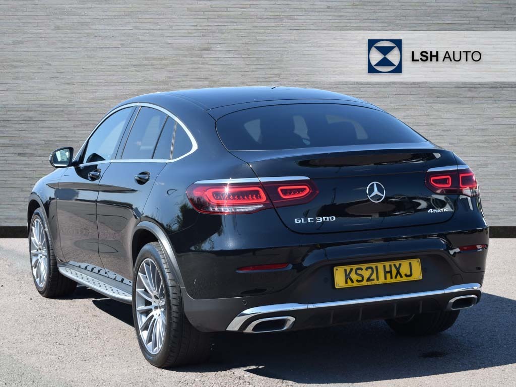 Mercedes-Benz GLC Class Glc 300 4Matic Amg Line Premium 9G-tronic Black #2
