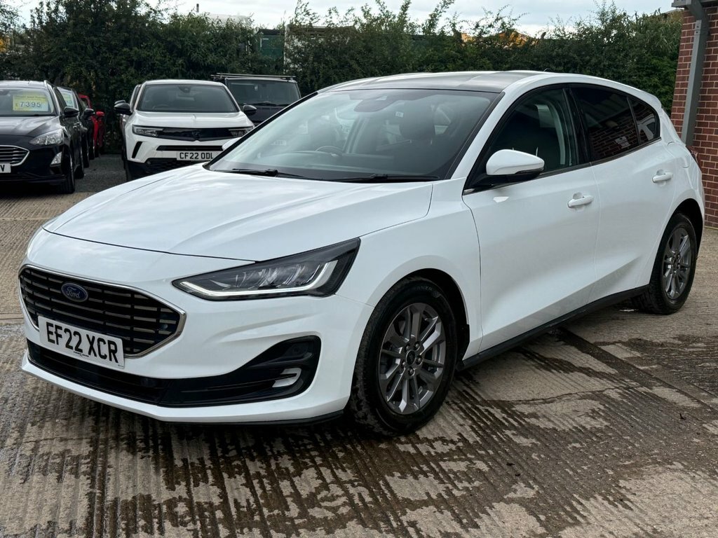 Ford Focus 1.5 Ecoblue Titanium Hatchback Eur EF22XCR White #4
