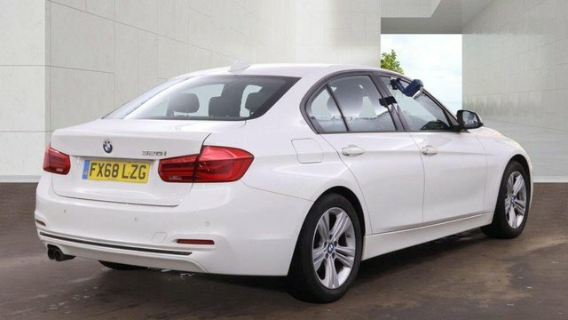 BMW 3 Series 2.0 320I Sport White #3