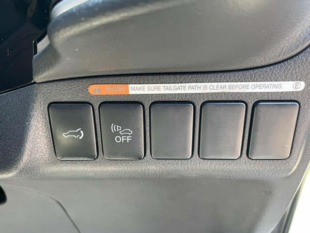 Mitsubishi Outlander Estate Grey #23
