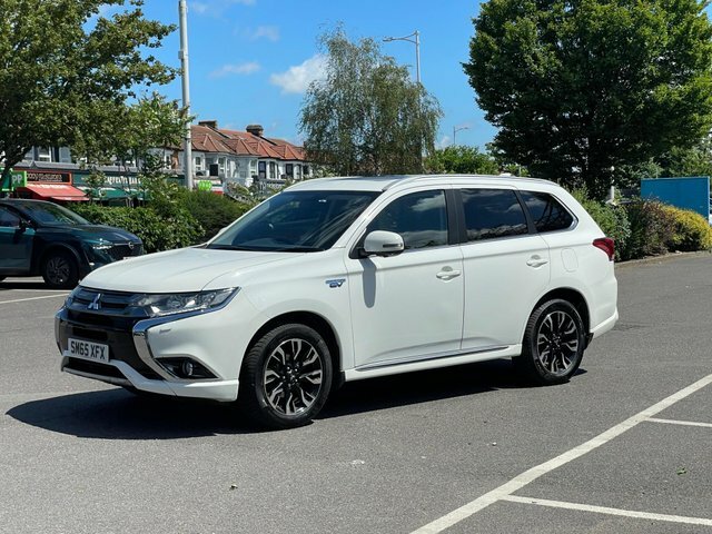 Mitsubishi Outlander 2.0H 12Kwh Gx4h Cvt White #4