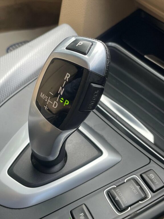 BMW 3 Series 320I Xdrive Se Blue #28
