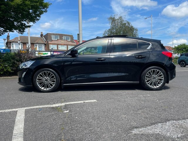 Ford Focus 1.0T Ecoboost Titanium X LX68PKU Black #6