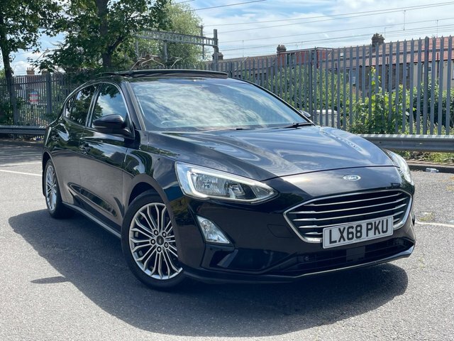 Ford Focus 1.0T Ecoboost Titanium X Black