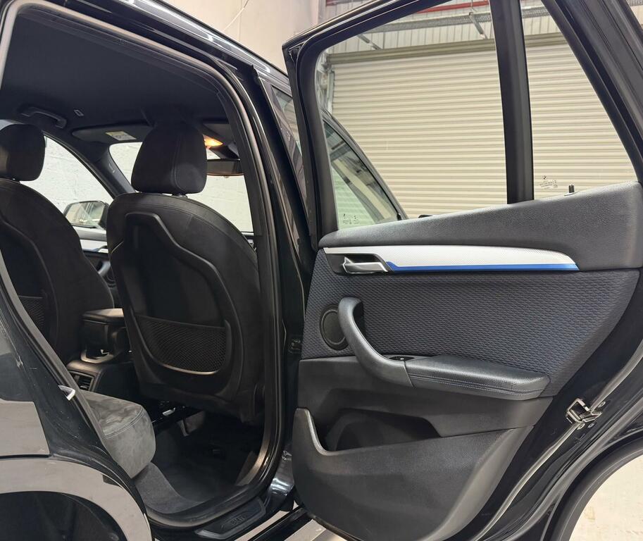 BMW X1 Sdrive 18D M White #19
