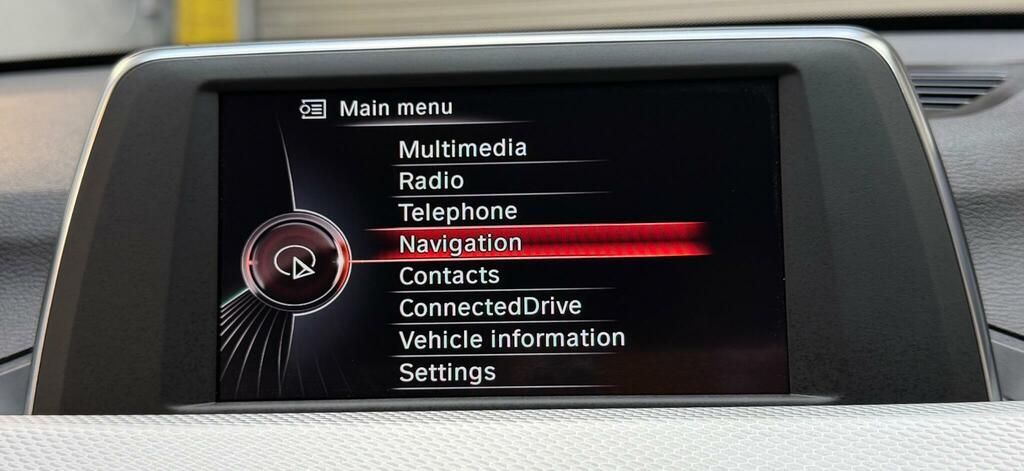 BMW X1 Sdrive 18D M White #24